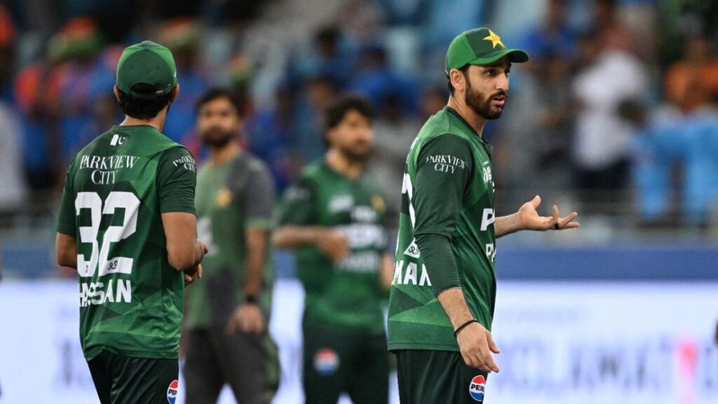Pakistan Captain Boycotts Presentation After India Defeat